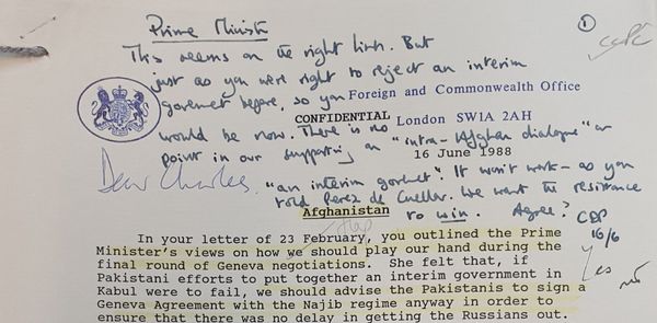 PIC 2. Charles Powell note to PM Thatcher rejecting support for intra-Afghan dialogue - Sputnik International