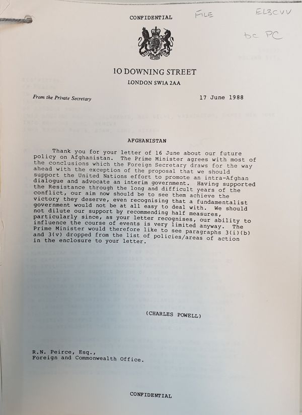 PIC 3. Instruction from Thatcher to Foreign Office to drop support for interim government and intra-Afghan dialogue from British policy towards Afghanistan - Sputnik International