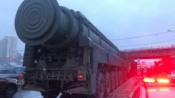 Yars stuck in traffic on the Moscow Ring Road. - Sputnik International