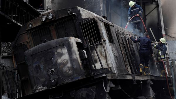 Rescue workers put out a fire at the main train station in Cairo, Egypt, February 27, 2019 Rescue workers put out a fire at the main train station in Cairo, Egypt, February 27, 2019 - Sputnik International