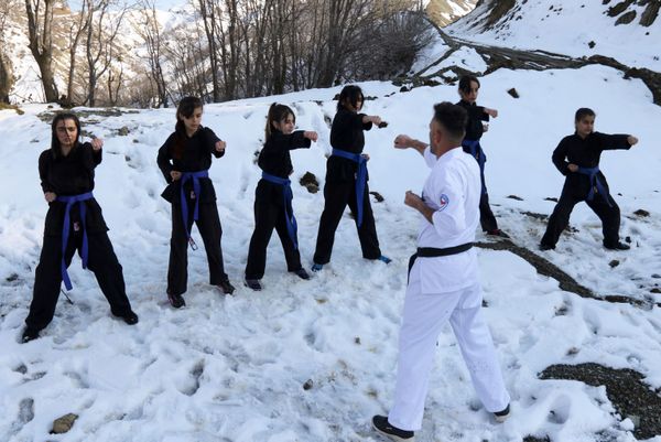 Karate Training Exercises in Iraq Karate Training Exercises in Iraq - Sputnik International