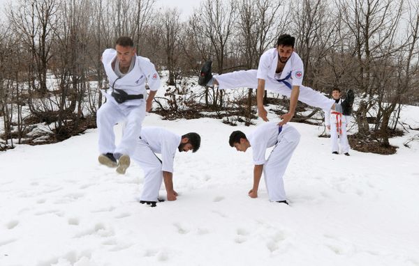 Karate Training Exercises in Iraq Karate Training Exercises in Iraq - Sputnik International
