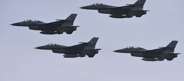 Pakistani F-16 fighter jets (File) Pakistani F-16 fighter jets (File) - Sputnik International