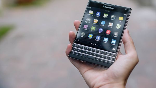BlackBerry - Sputnik International