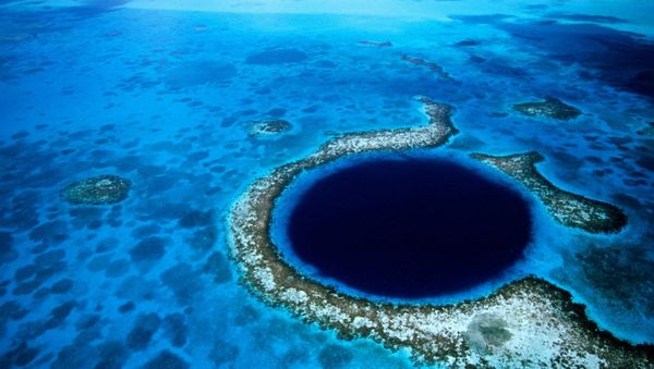 The Great Blue Hole - Sputnik International