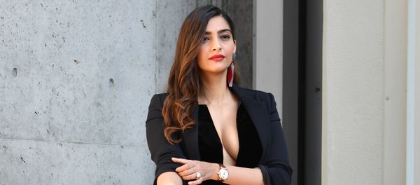 Indian actress Sonam Kapoor poses after attending the Armani fashion show, as part of the Women's Spring/Summer 2019 fashion week in Milan, on September 23, 2018 - Sputnik International