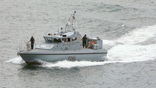HMS Sabre - Sputnik International