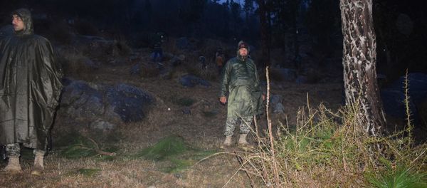 Pakistani soldiers and media personnel gather at the site where the Indian Air Force (IAF) strike launched on a Jaish-e-Mohammad (JeM) camp at Balakot on February 26, 2019 Pakistani soldiers and media personnel gather at the site where the Indian Air Force (IAF) strike launched on a Jaish-e-Mohammad (JeM) camp at Balakot on February 26, 2019 - Sputnik International