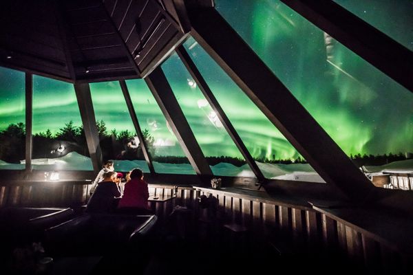 UFO, Tornado or Mushroom Cloud: Mesmerising View of Finland's Northern Lights - Sputnik International