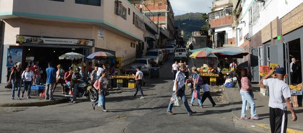 Street in a popular Caracas neighbourhood Street in a popular Caracas neighbourhood - Sputnik International