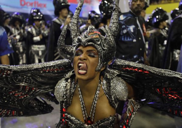 Explosion of Colour: Brazilian Carnival Kicks off With Enchanting Street Parade Explosion of Colour: Brazilian Carnival Kicks off With Enchanting Street Parade - Sputnik International