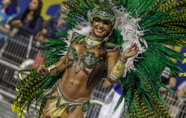 Explosion of Colour: Brazilian Carnival Kicks off With Enchanting Street Parade Explosion of Colour: Brazilian Carnival Kicks off With Enchanting Street Parade - Sputnik International