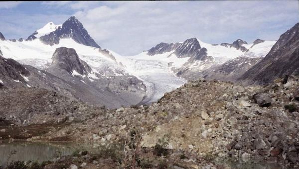 Image du Keele Peak prise depuis l'extrémité Sud du lac en 2005 - Sputnik International