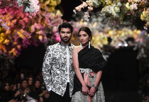 Models Present Creation by Pakistani Designer Sana Safinaz During the Fashion Pakistan Week Models Present Creation by Pakistani Designer Sana Safinaz During the Fashion Pakistan Week - Sputnik International