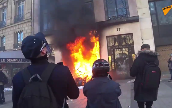 Act 18: Yellow Vests protest in Paris on 16 March Act 18: Yellow Vests protest in Paris on 16 March - Sputnik International