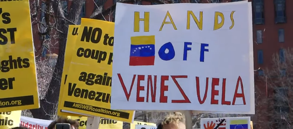 Protesters rally in Washington, DC, supporting Venezuelan President Nicolas Maduro Protesters rally in Washington, DC, supporting Venezuelan President Nicolas Maduro - Sputnik International