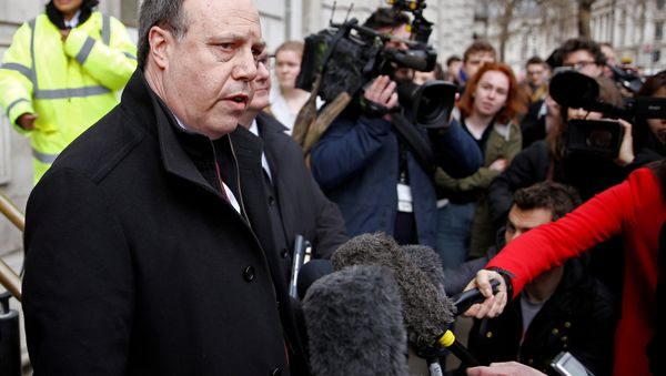 FILE PHOTO: Democratic Unionist Party (DUP) deputy leader Nigel Dodds, speaks to the media outside the Cabinet Office, in London - Sputnik International