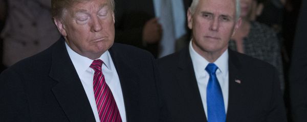President Donald Trump gives his State of the Union address to a joint session of Congress, Tuesday, Feb. 5, 2019 at the Capitol in Washington, as Vice President Mike Pence, left, and House Speaker Nancy Pelosi look on. - Sputnik International
