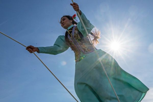 Girl Wearing National Outfits During Celebrations of Nowruz at Astana Expo in Nur-Sultan Girl Wearing National Outfits During Celebrations of Nowruz at Astana Expo in Nur-Sultan - Sputnik International