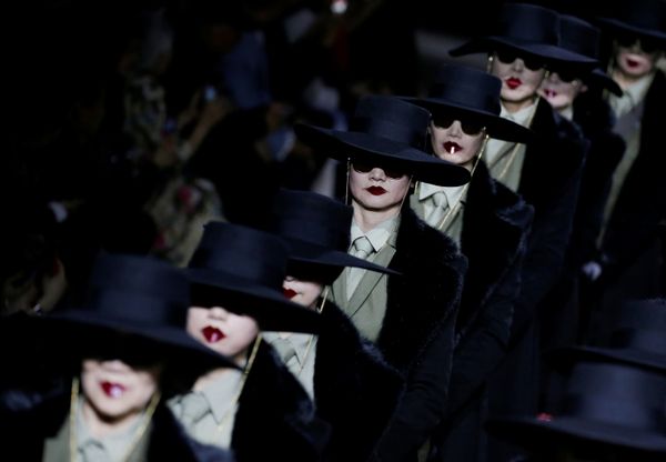 Military is New Sexy: Hu Sheguang Haute Couture Collection in Beijing Military is New Sexy: Hu Sheguang Haute Couture Collection in Beijing - Sputnik International