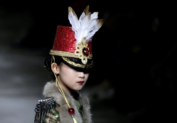 Military is New Sexy: Hu Sheguang Haute Couture Collection in Beijing Military is New Sexy: Hu Sheguang Haute Couture Collection in Beijing - Sputnik International