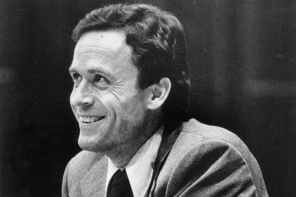 US serial killer Ted Bundy at his trial in Florida in 1979. He was later executed by electric chair. - Sputnik International