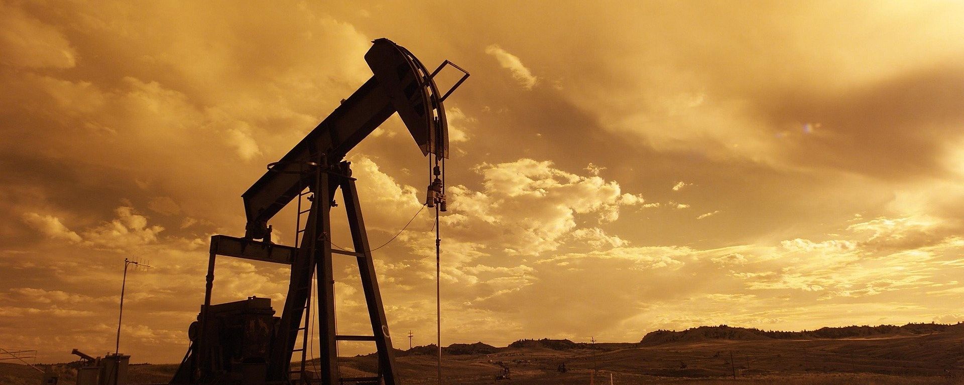 Oil pump jack  - Sputnik International, 1920, 08.02.2021