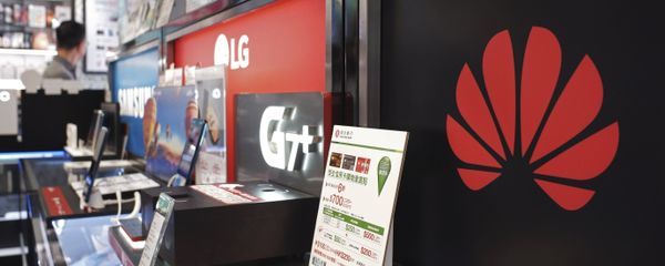 A logo of Huawei is displayed at a electronic retail shop in Hong Kong, Friday, March 29, 2019. Chinese tech giant Huawei's deputy chairman defended its commitment to security Friday after a stinging British government report added to Western pressure on the company by accusing it of failing to repair dangerous flaws in its telecom technology. A logo of Huawei is displayed at a electronic retail shop in Hong Kong, Friday, March 29, 2019. Chinese tech giant Huawei's deputy chairman defended its commitment to security Friday after a stinging British government report added to Western pressure on the company by accusing it of failing to repair dangerous flaws in its telecom technology. - Sputnik International