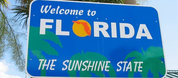 highway sign welcoming travelers to the US state of Florida highway sign welcoming travelers to the US state of Florida - Sputnik International