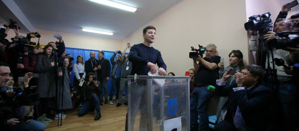 Zelensky votes in the election. - Sputnik International