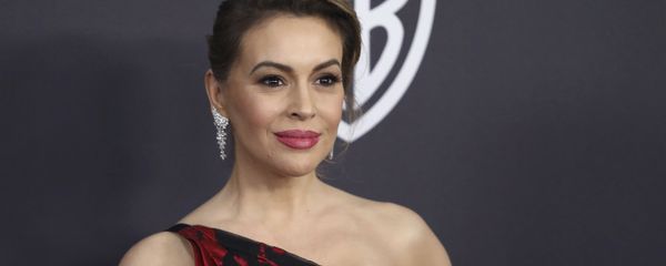 In this 6 January, 2019 file photo, Alyssa Milano arrives at the InStyle and Warner Bros. Golden Globes afterparty at the Beverly Hilton Hotel in Beverly Hills, California In this 6 January, 2019 file photo, Alyssa Milano arrives at the InStyle and Warner Bros. Golden Globes afterparty at the Beverly Hilton Hotel in Beverly Hills, California - Sputnik International