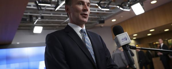British Foreign Secretary Jeremy Hunt speaks with the media as he arrives to an EU Foreign Ministers meeting at the European Council headquarters in Brussels, Monday, Feb. 18, 2019 - Sputnik International