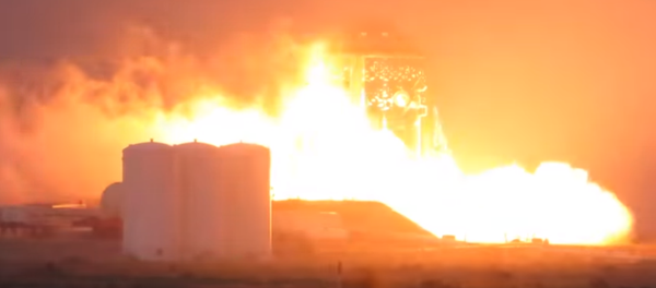 SpaceX's Starhopper tests rocket engine for the first time SpaceX's Starhopper tests rocket engine for the first time - Sputnik International