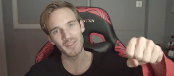 PewDiePie's brofist PewDiePie's brofist - Sputnik International