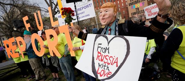 Activists hold a rally in front of the White House in Washington to call on Attorney General William Barr to immediately release Special Counsel Robert Mueller's report, U.S., April 4, 2019 - Sputnik International