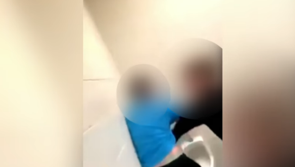 Violent, ‘Disturbing’ US Middle School Bathroom Fight Shocks Parents, Teachers Violent, ‘Disturbing’ US Middle School Bathroom Fight Shocks Parents, Teachers - Sputnik International