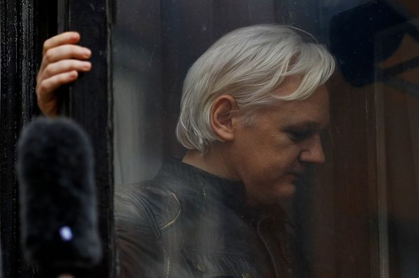  WikiLeaks founder Julian Assange is seen on the balcony of the Ecuadorian Embassy in London, Britain, May 19, 2017 - Sputnik International