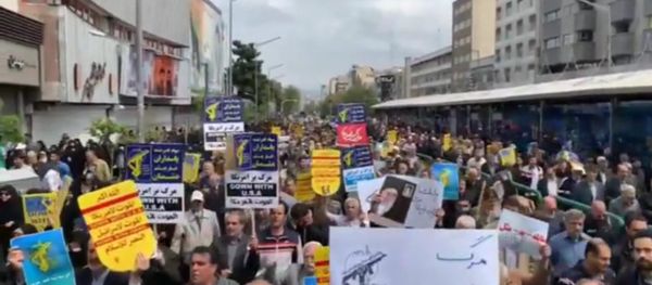 Protesters March in Tehran - Sputnik International