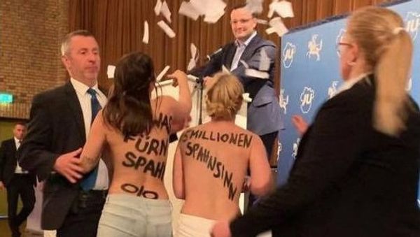 Femen Germany Protests Health Minister Jens Spahn on 12 April, 2019 - Sputnik International