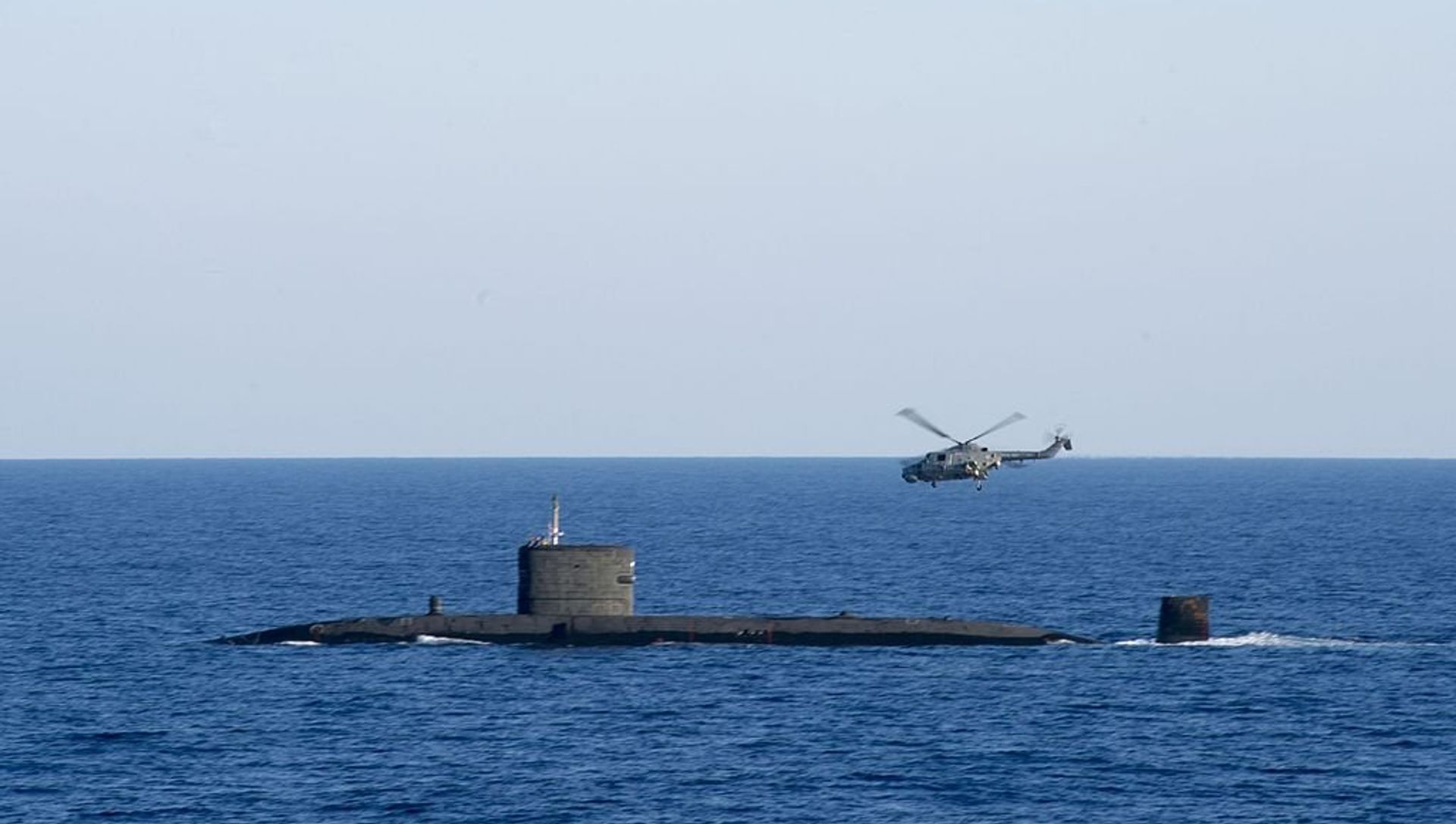 HMS Talent (S92) with Lynx in the Mediterranean Sea HMS Talent (S92) with Lynx in the Mediterranean Sea - Sputnik International, 1920, 07.02.2021