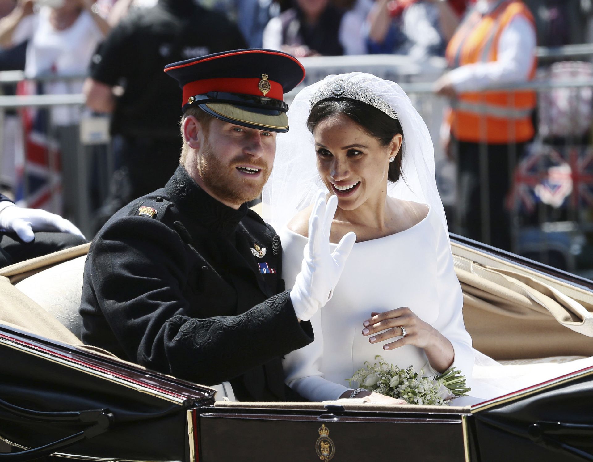 'Tears, Sneers and Dark Skin Snubs’: Is There an 'Other Side' to Meghan & Harry's 'Explosive' Claims - Sputnik International, 1920, 14.03.2021