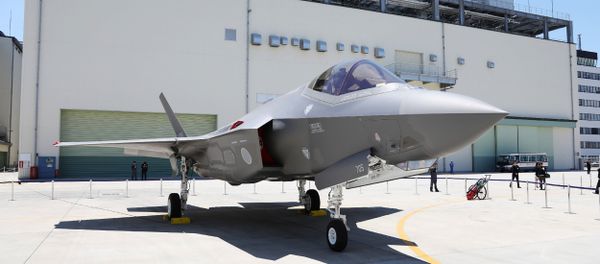 This picture taken on June 5, 2017 shows the first F-35A stealth fighter assembled in Japan, unveiled at a Mitsubishi Heavy Industries factory in Toyoyama, Aichi Prefecture This picture taken on June 5, 2017 shows the first F-35A stealth fighter assembled in Japan, unveiled at a Mitsubishi Heavy Industries factory in Toyoyama, Aichi Prefecture - Sputnik International