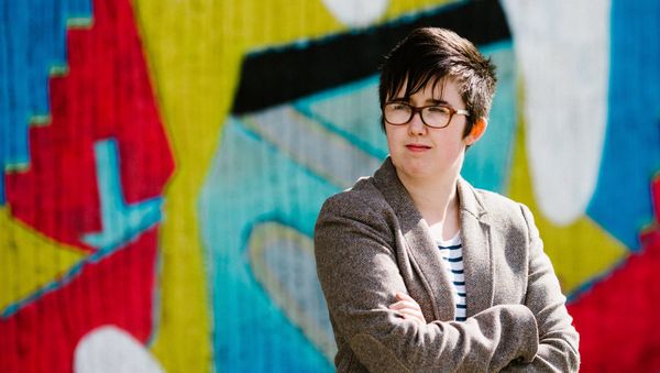 A handout picture released by Jess Lowe Photography on April 19, 2019 and taken on May 19, 2017 shows journalist and author Lyra McKee posing for a photograph in Belfast A handout picture released by Jess Lowe Photography on April 19, 2019 and taken on May 19, 2017 shows journalist and author Lyra McKee posing for a photograph in Belfast - Sputnik International