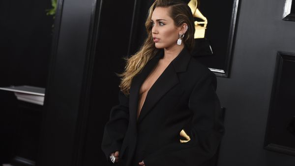 Miley Cyrus arrives at the 61st annual Grammy Awards at the Staples Center on Sunday, Feb. 10, 2019, in Los Angeles - Sputnik International