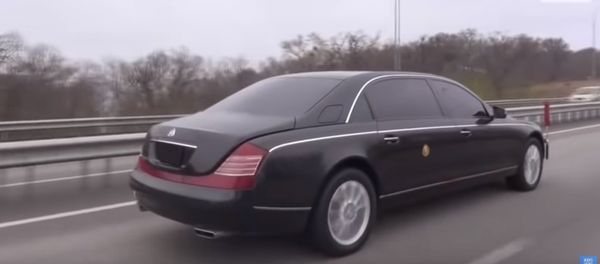 North Koreas Kim Jong-un-s Limo Allegedly Drives in Vladivostok - Sputnik International