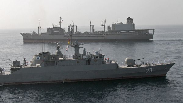 A handout photo made available by the Iranian Navy office on February 23, 2019, shows an Iranian Navy battleship sailing during a military drill in the Gulf of Oman, on February 22 A handout photo made available by the Iranian Navy office on February 23, 2019, shows an Iranian Navy battleship sailing during a military drill in the Gulf of Oman, on February 22 - Sputnik International