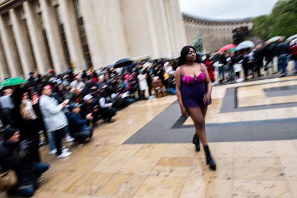 Every Type of Beauty: The All Sizes Catwalk Rocks Paris With Brave Fashion Choises - Sputnik International