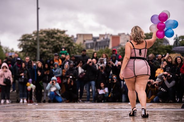 Every Type of Beauty: The All Sizes Catwalk Rocks Paris With Brave Fashion Choises - Sputnik International