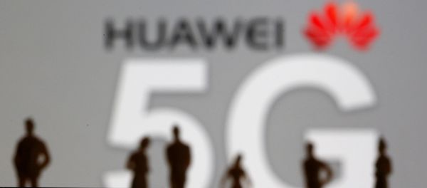 Huawei and 5G network logo Huawei and 5G network logo - Sputnik International