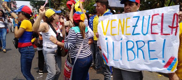 People protest in Venezuela People protest in Venezuela - Sputnik International
